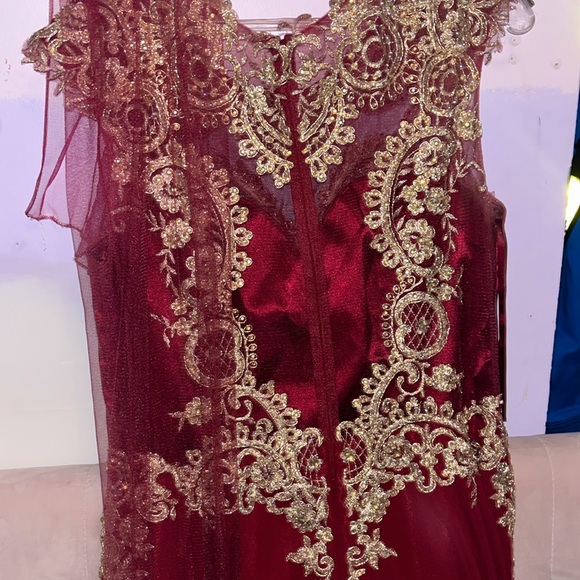 Stunning Embroidered Red & Gold Long Elegant Dress - Picture 2 of 5